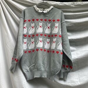 Knit Works Vintage gray Cat and Hearts sweater with lace collar, size medium